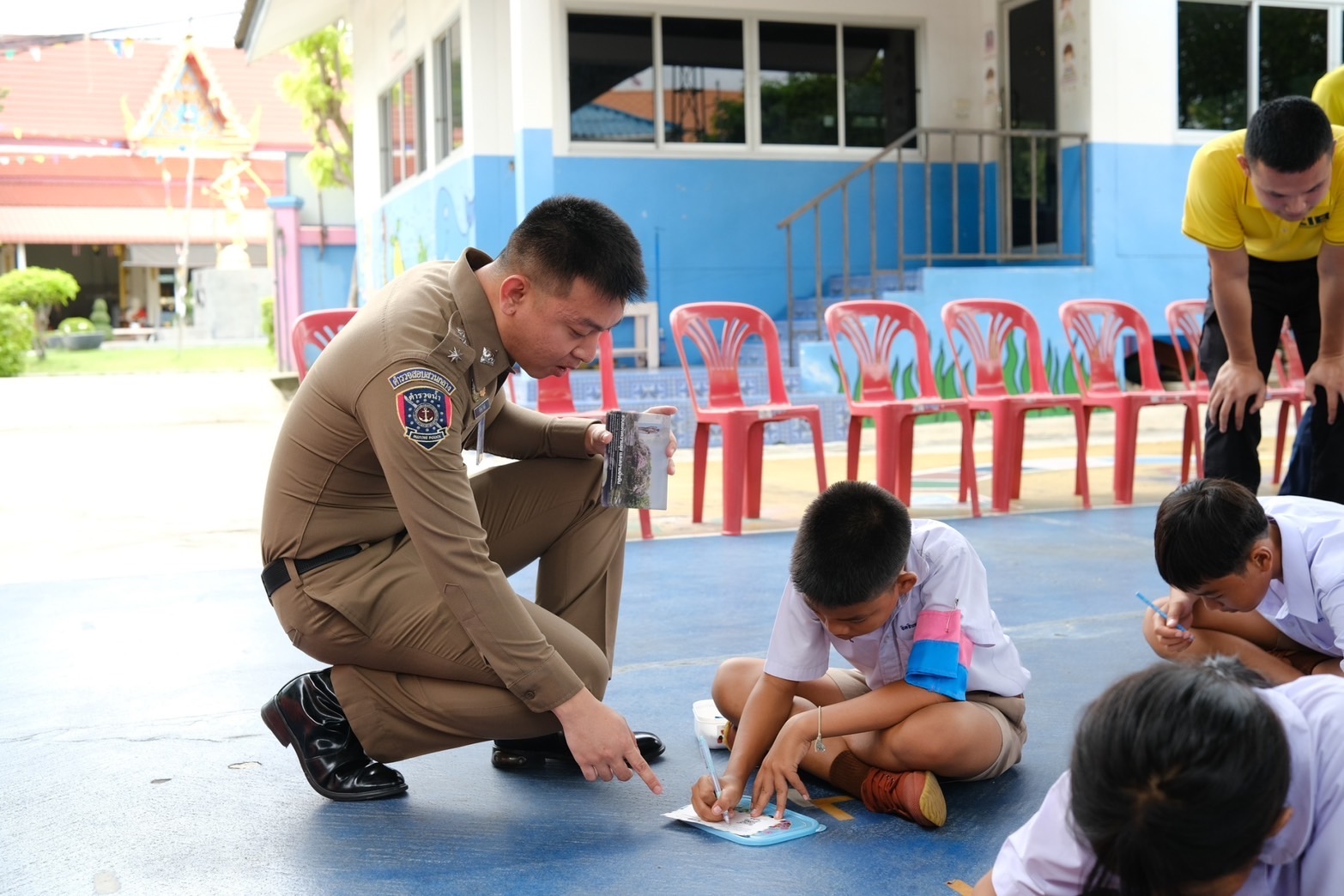 ตำรวจน้ำจัดกิจกรรม “CIB รวมใจบอกรักในหลวง” - Police News Varieties