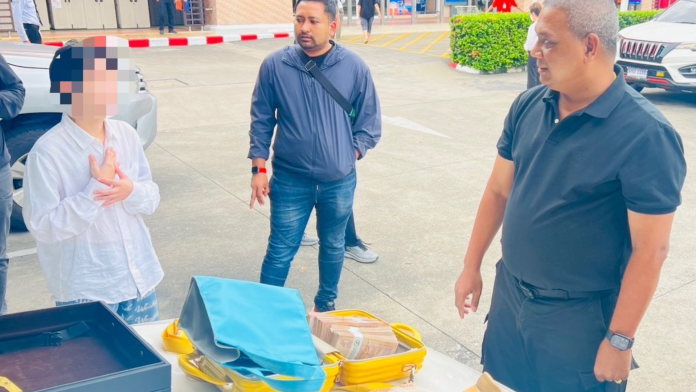 0EAD4B92-38D7-478F-9BD5-C2B4B63929A2