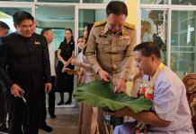 “อนุทิน-ธรรมนัส”ร่วมพิธีปลงผม “บิ๊กอ้อ”บวชถวายพระพันปีหลวง