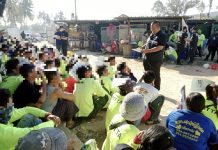 ตม.ชลบุรีค้น2รง.ชลบุรีจับแรงงานต่างด้าวเถื่อน