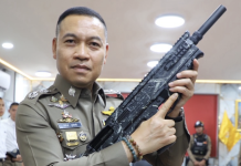 ตำรวจนครปฐมจับปืนยาเสพติดก่อนเลือกตั้งผู้ต้องหาของกลางอื้อ