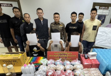 ตำรวจปากน้ำทลายโกดังบุหรี่ไฟฟ้านายทุนจีนมาเลย์