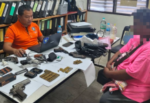 หนุ่มสวนยางใจรักสะสมปืนแต่ลูกโพสต์อวดเลยเกมตำรวจ