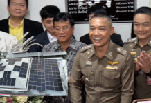 “ผู้การเป้าชลบุรี”ทำพิธีเปิดใช้ โซล่าเซลล์ ที่โรงพักบ้านบึง