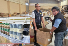 ปอศ. ทลายโกดังร้อยเอ็ดยึดของแบรนด์เนม-แก้วกาแฟดังปลอมกว่า 400 ชิ้น