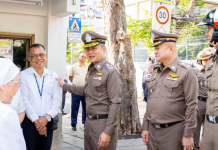 “รองแมน-ผู้ช่วยปิ่น” ลงตรวจ2โรงเรียนดังกลางกรุงรับเปิดเทอมชูนวัตกรรมไฟจราจร Adaptive แก้รถติด